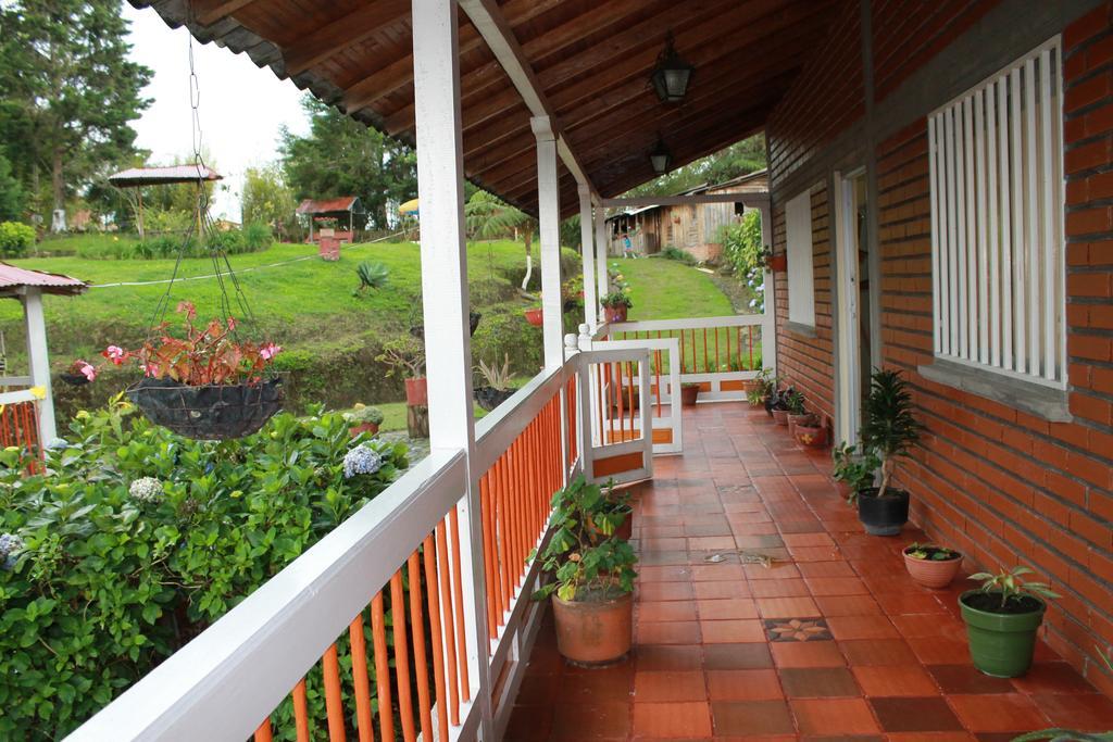 La Gaviota Bnb Panzió Filandia Kültér fotó