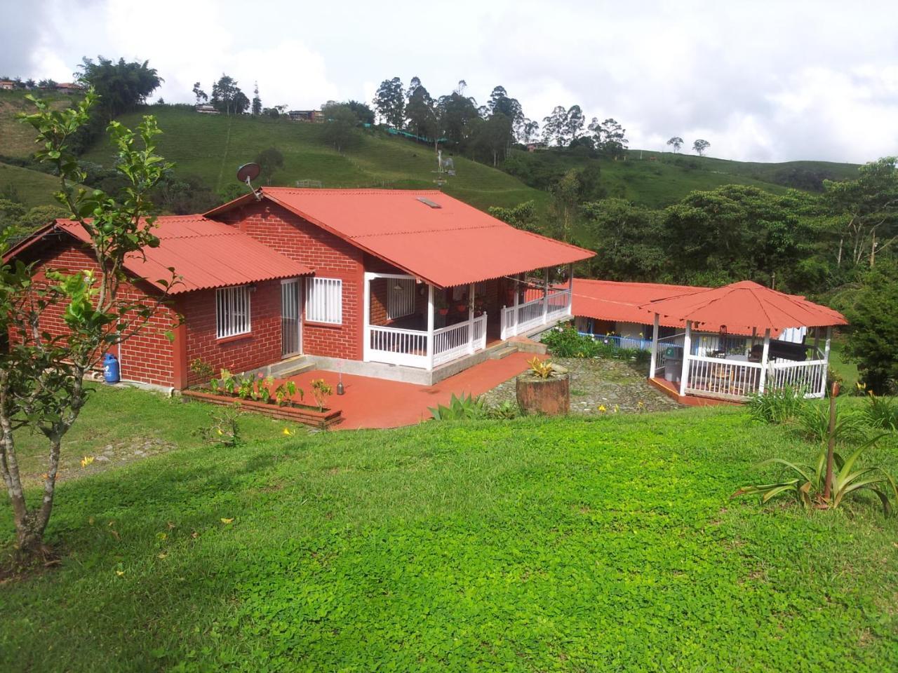 La Gaviota Bnb Panzió Filandia Kültér fotó